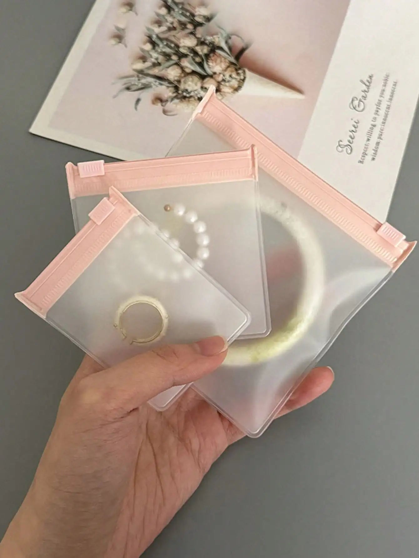 4 Sizes Pink Clear EVA Anti Tarnish Jewelry Storage Pouches Resealable Zipper Transparent Travel Jewelry Organizer Bags For Rings Earrings Bracelets Necklaces Women Cruise Dorm School Beach Vacation Back To School Travel Acce