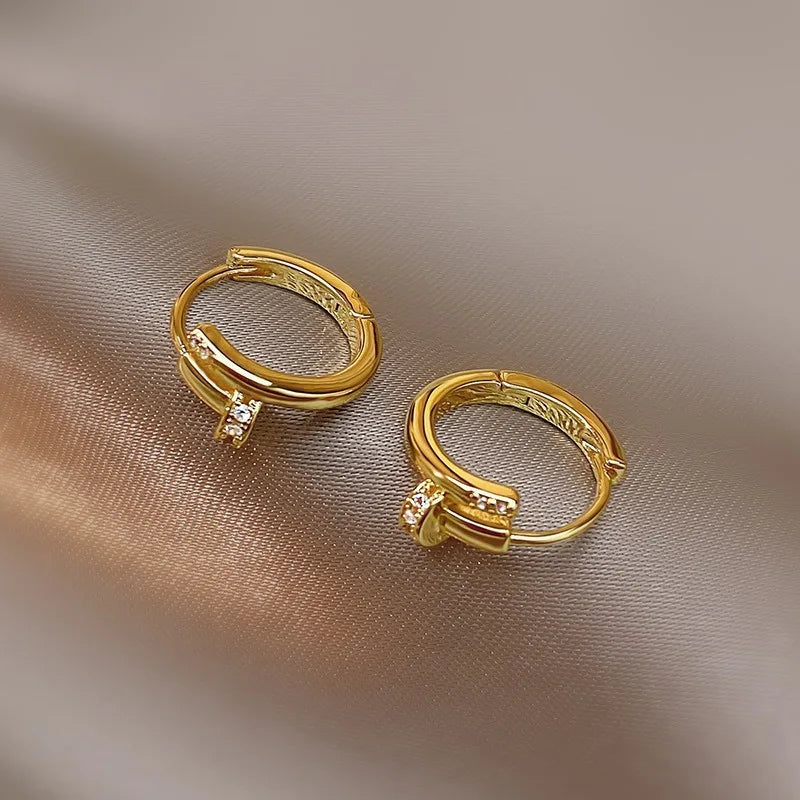 Charming Shiny Crystal Round Hoop Earring For Women Minimalist Nail Shaped Earrings Gold/Silver Trendy Jewelry